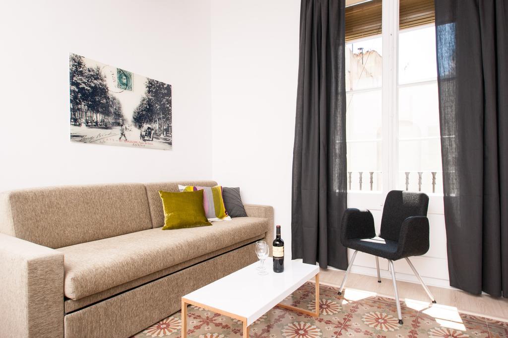 Short Stay Group Gracia Serviced Apartments บาร์เซโลนา ภายนอก รูปภาพ
