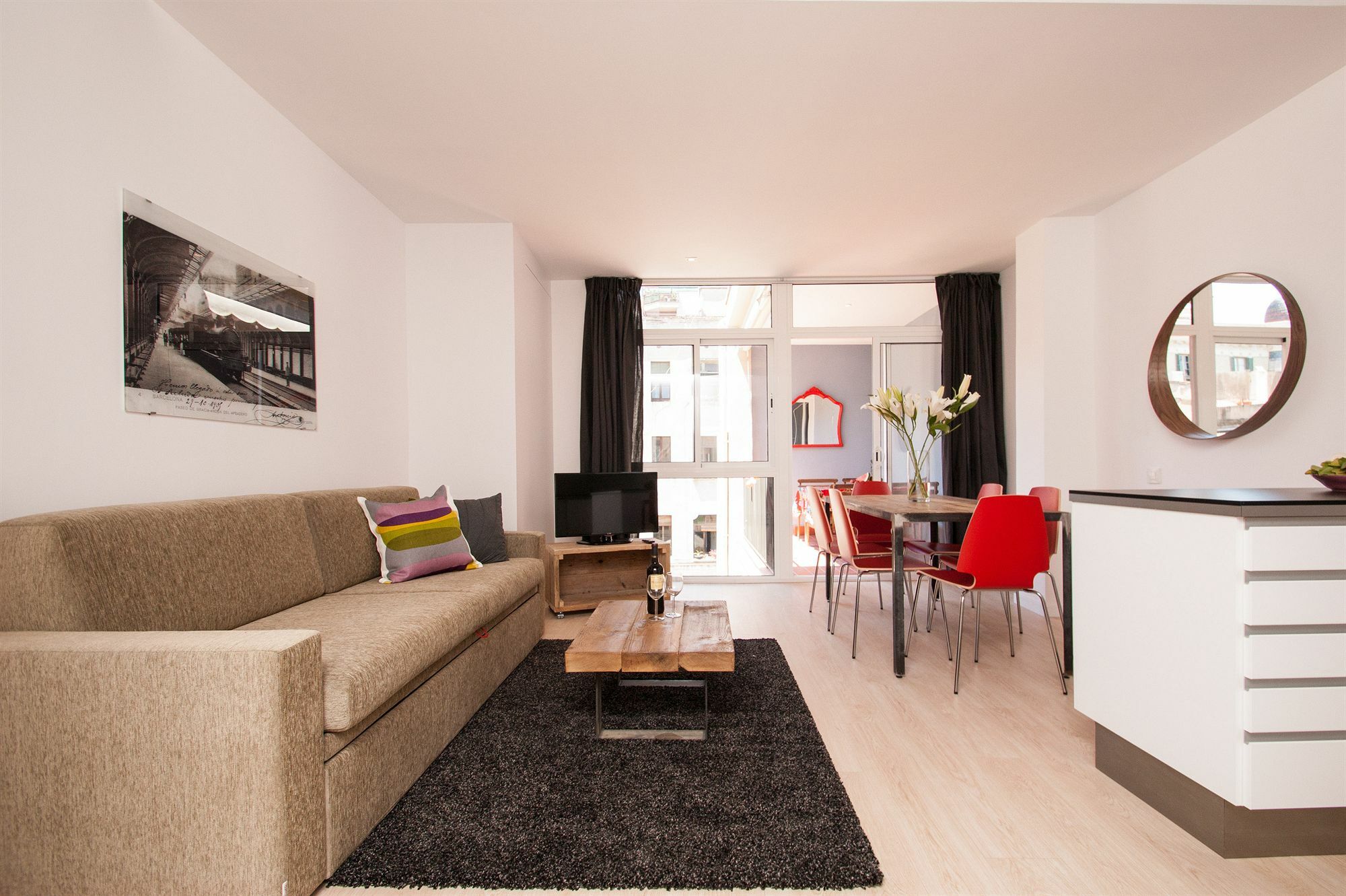 Short Stay Group Gracia Serviced Apartments บาร์เซโลนา ภายนอก รูปภาพ