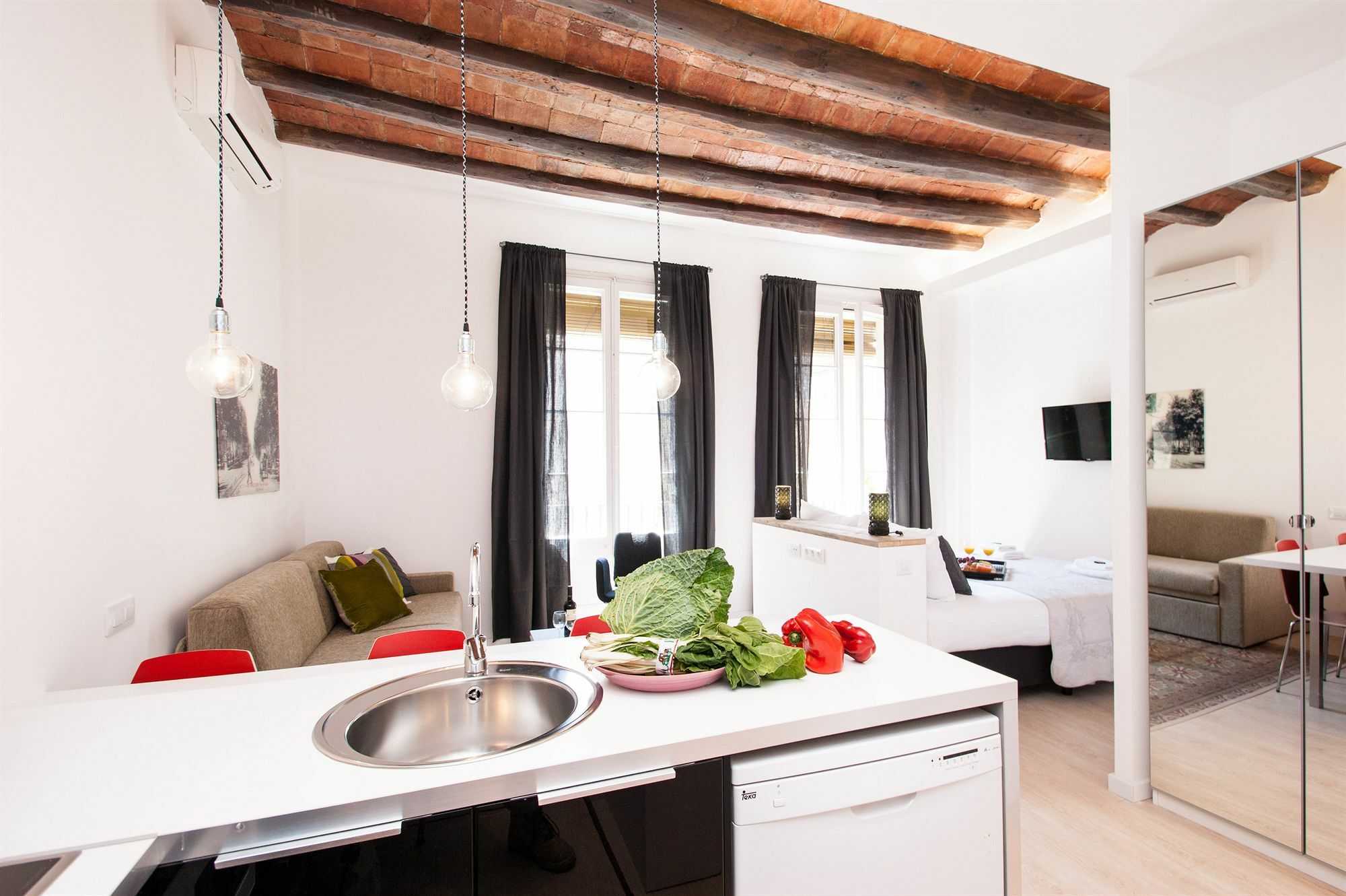 Short Stay Group Gracia Serviced Apartments บาร์เซโลนา ภายนอก รูปภาพ